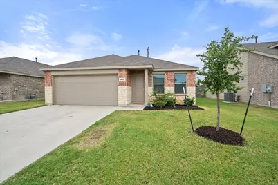 8632 Thicket Ridge Street, Fort Worth, TX 76123 - Photo 3