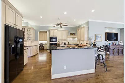6008 Laurel Valley Court, Fort Worth, TX 76132 - Photo 11
