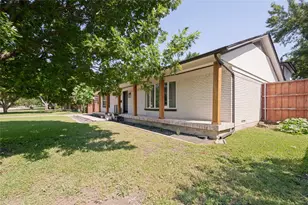 3518 Townsend Dr, Dallas, TX 75229 - Photo 33