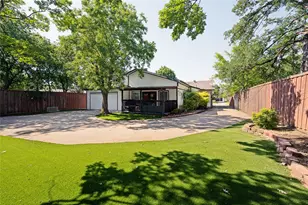 3518 Townsend Dr, Dallas, TX 75229 - Photo 35