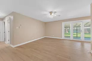 1222 Saturn Dr, Cedar Hill, TX 75104 - Photo 9