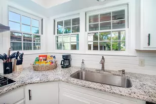 2017 Hilltop Dr, Tyler, TX 75701 - Photo 5