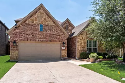 402 Ridgewood Drive, Lewisville, TX 75067 - Photo 3