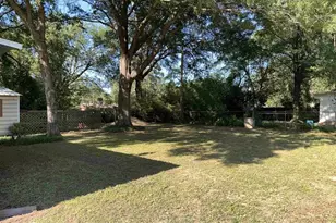 213 E Magnolia Dr, Mt Pleasant, TX 75455 - Photo 19
