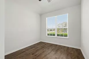 9828 Dynamics Dr, Fort Worth, TX 76131 - Photo 5