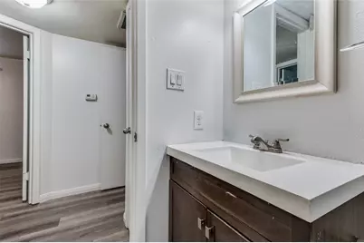 428 N Dallas Avenue, Lancaster, TX 75146 - Photo 15