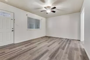 428 N Dallas Ave, Lancaster, TX 75146 - Photo 3