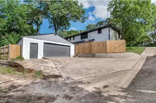 1409 Autumn Leaves Trail, Dallas, TX 75241 - Photo 15