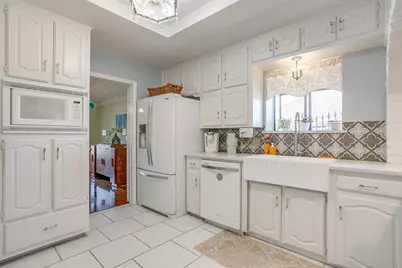3704 Edgefield Lane, Bedford, TX 76021 - Photo 7