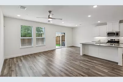 3705 Pierce Lane, Grand Prairie, TX 75052 - Photo 5