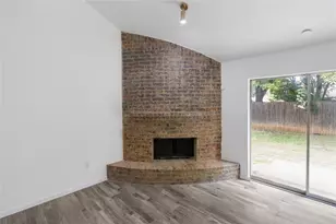 4301 Middlebrook Dr, Arlington, TX 76016 - Photo 11