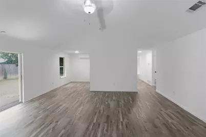 4301 Middlebrook Drive, Arlington, TX 76016 - Photo 13