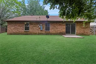 4301 Middlebrook Dr, Arlington, TX 76016 - Photo 27