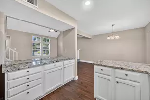 2009 Parkside Dr, Denton, TX 76201 - Photo 5