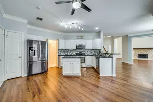 804 Santa Fe Trail, Irving, TX 75063 - Photo 9