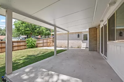 10801 Middle Knoll Drive, Dallas, TX 75238 - Photo 25