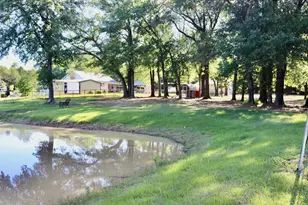 387 County Rd 2101, Ivanhoe, TX 75447 - Photo 11