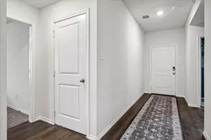 936 Glover Dr, Aubrey, TX 76227 - Photo 5