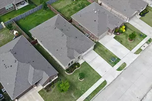 936 Glover Dr, Aubrey, TX 76227 - Photo 31
