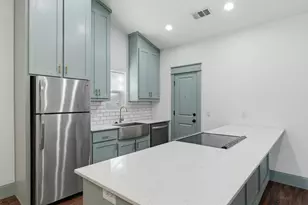 1731 W Elm St, Denison, TX 75020 - Photo 5