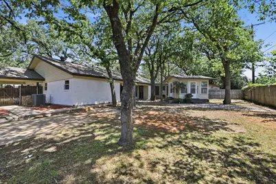 1917 Toplea Drive, Euless, TX 76040 - Photo 31