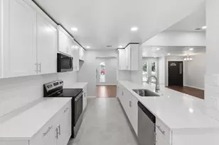 1917 Toplea Dr, Euless, TX 76040 - Photo 15