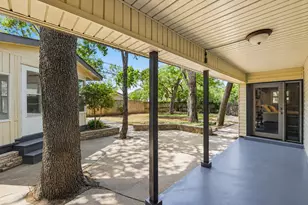 1917 Toplea Dr, Euless, TX 76040 - Photo 33
