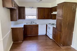 7513 Meadowbrook Dr, Watauga, TX 76148 - Photo 3
