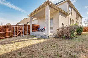 3351 Garrett Dr, Irving, TX 75062 - Photo 25