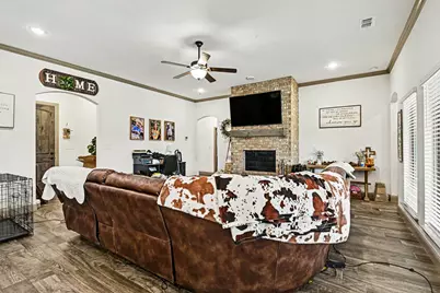 207 Bayless Avenue, Godley, TX 76044 - Photo 3