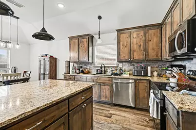 207 Bayless Avenue, Godley, TX 76044 - Photo 9