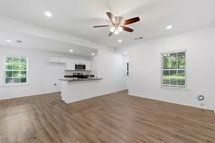 521 E Sears St, Denison, TX 75021 - Photo 1