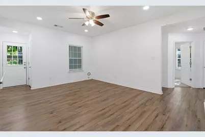 521 E Sears Street, Denison, TX 75021 - Photo 17