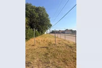 1535 Padgitt Avenue, Dallas, TX 75203 - Photo 1