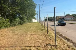 1535 Padgitt Ave, Dallas, TX 75203 - Photo 3