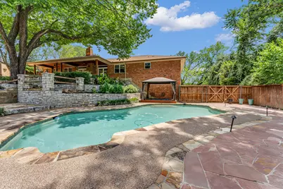 3908 Wildwood, Euless, TX 76040 - Photo 29
