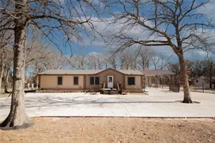 153 Alice Springs Ln, Weatherford, TX 76085 - Photo 3