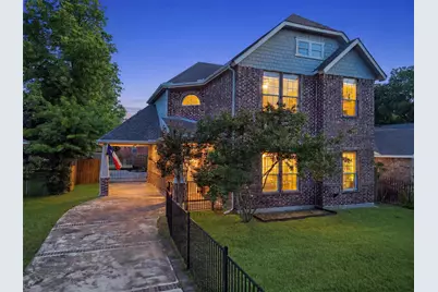 612 W 8th Street, Dallas, TX 75208 - Photo 1