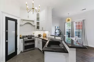 612 W Eighth St, Dallas, TX 75208 - Photo 13