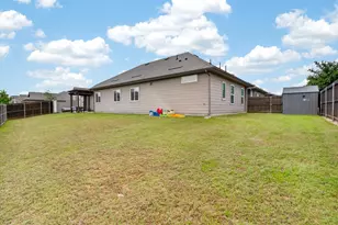 599 Concho St, Aubrey, TX 76227 - Photo 31