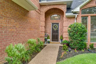 9104 Nob Hill Dr, North Richland Hills, TX 76182 - Photo 3