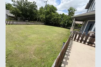 602 Sabine Avenue, Cleburne, TX 76031 - Photo 5