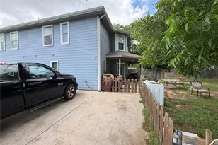 602 Sabine Ave, Cleburne, TX 76031 - Photo 3