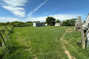 355 Indian Hills Rd, Bowie, TX 76230 - Photo 7