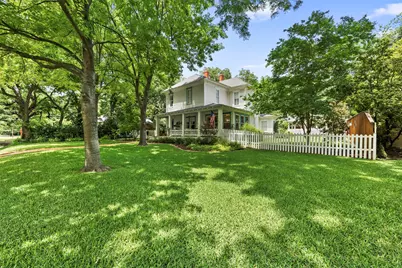 604 W Jefferson Street, Waxahachie, TX 75165 - Photo 3