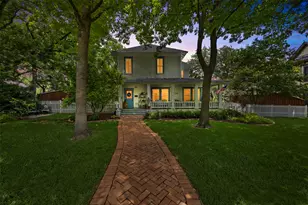 604 W Jefferson St, Waxahachie, TX 75165 - Photo 5