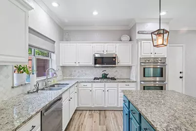 828 Lakeview Court, Coppell, TX 75019 - Photo 15