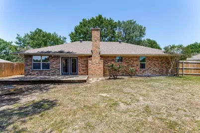 10029 Stoneleigh Drive, Benbrook, TX 76126 - Photo 25