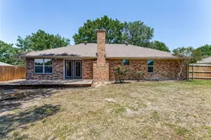 10029 Stoneleigh Dr, Benbrook, TX 76126 - Photo 25