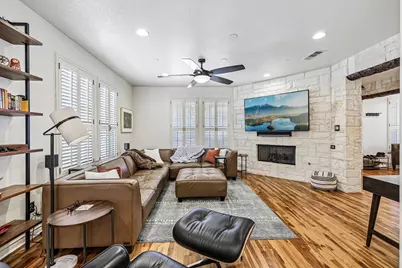 221 N Lucas Drive, Grapevine, TX 76051 - Photo 9